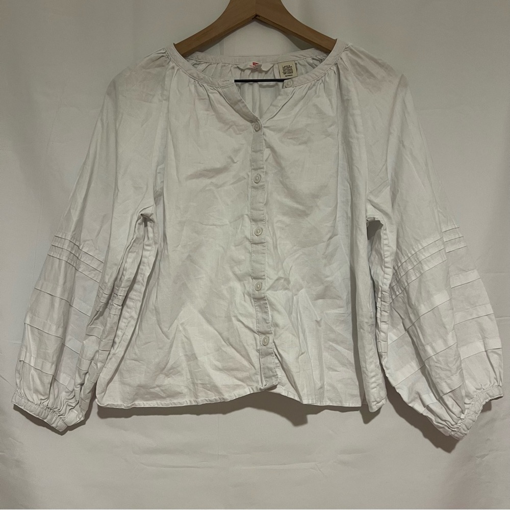 Levi’s White Longsleeve Blouse